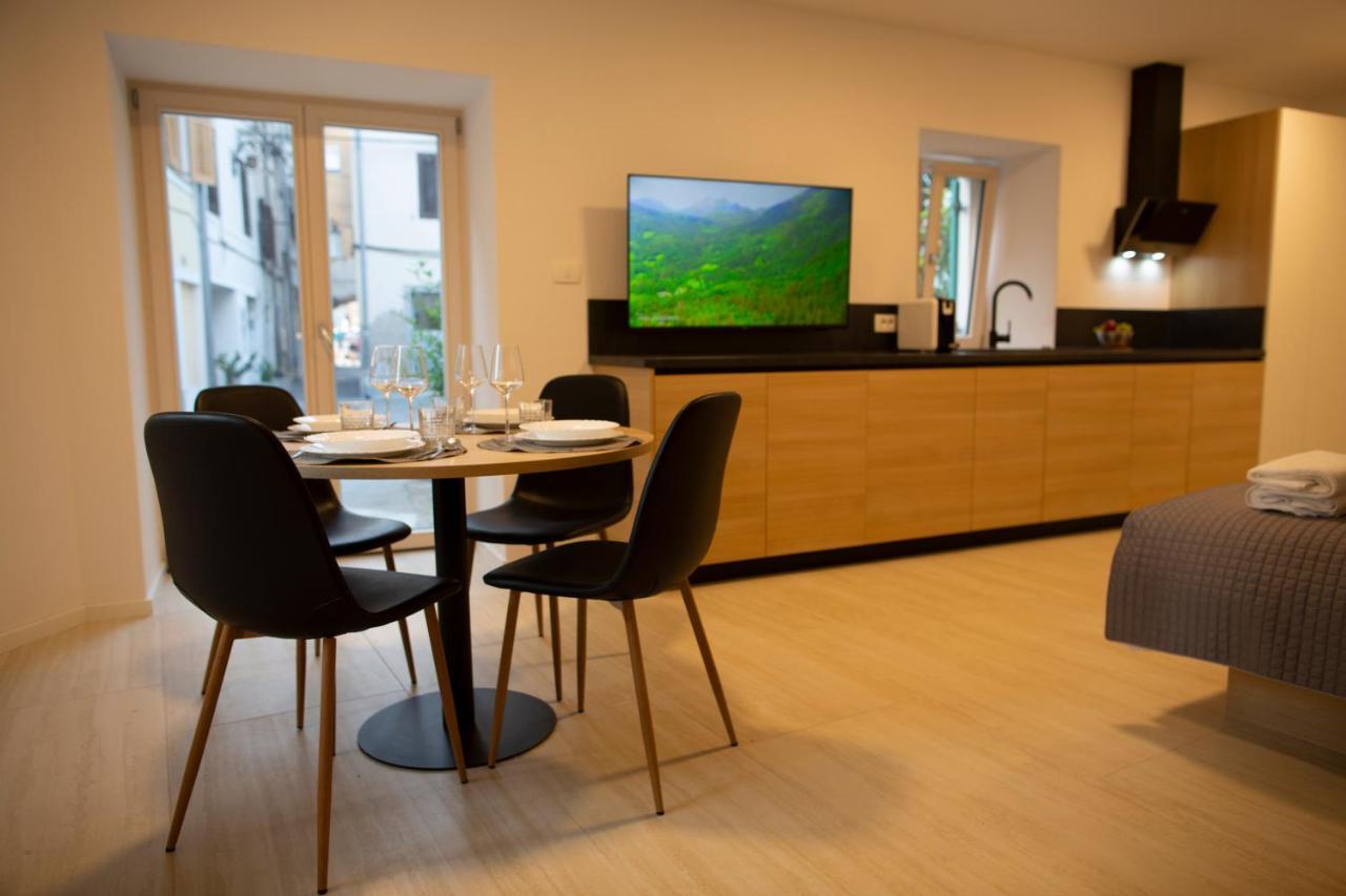 Dea Del Mar Apartments Изола Экстерьер фото