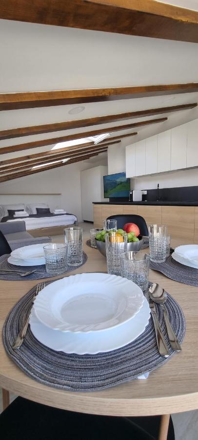 Dea Del Mar Apartments Изола Экстерьер фото