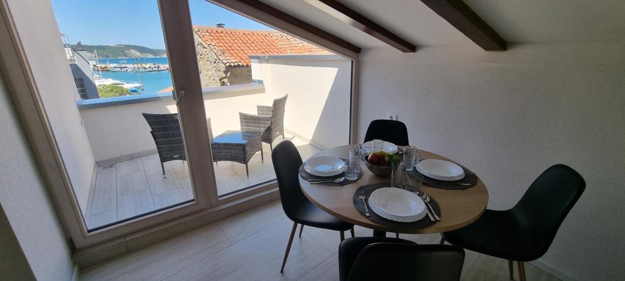 Dea Del Mar Apartments Изола Экстерьер фото