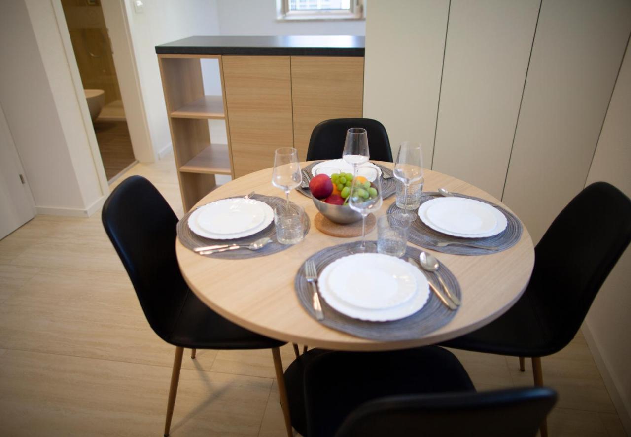 Dea Del Mar Apartments Изола Экстерьер фото