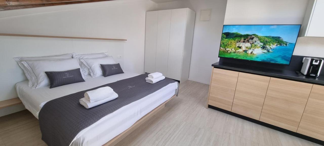 Dea Del Mar Apartments Изола Экстерьер фото