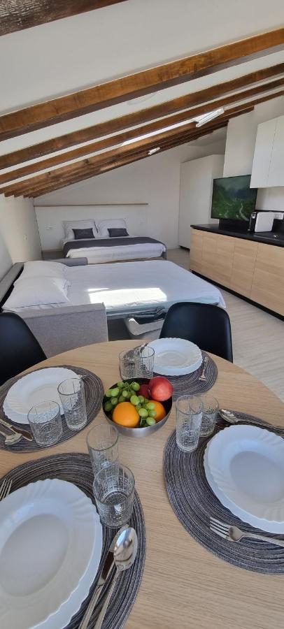 Dea Del Mar Apartments Изола Экстерьер фото