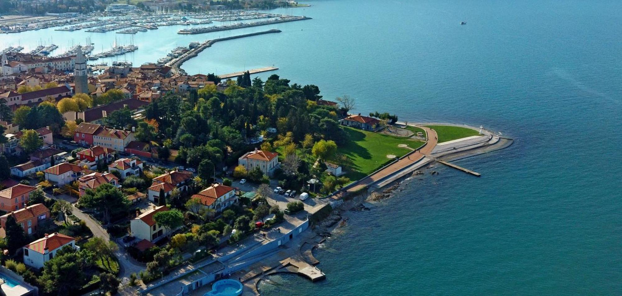 Dea Del Mar Apartments Изола Экстерьер фото