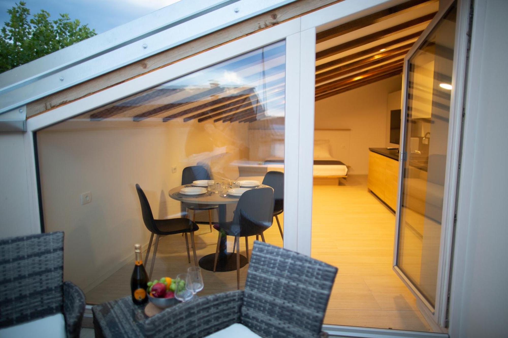 Dea Del Mar Apartments Изола Экстерьер фото